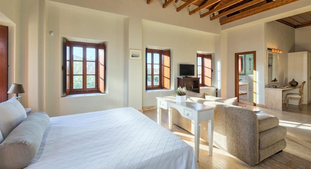 Mare Monte Luxury Suites Spétses Zewnętrze zdjęcie