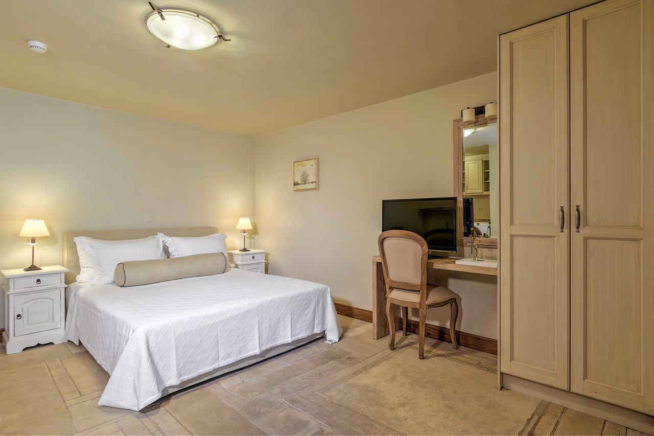 Mare Monte Luxury Suites Spétses Zewnętrze zdjęcie