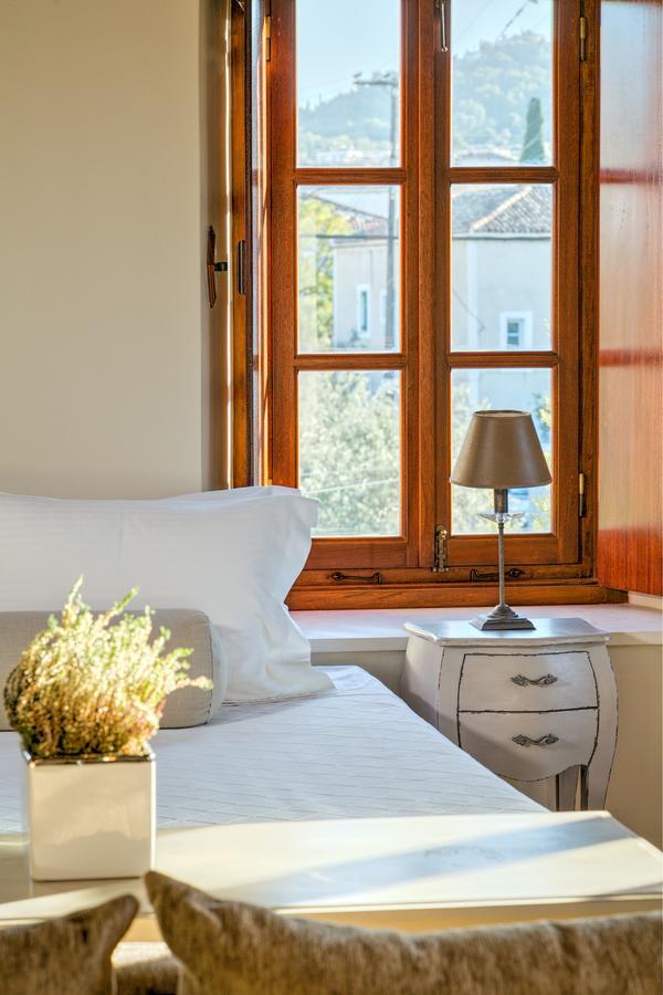 Mare Monte Luxury Suites Spétses Zewnętrze zdjęcie